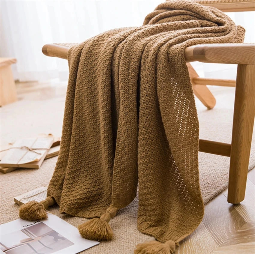 "The Nordic" Tassel Knitted Blanket