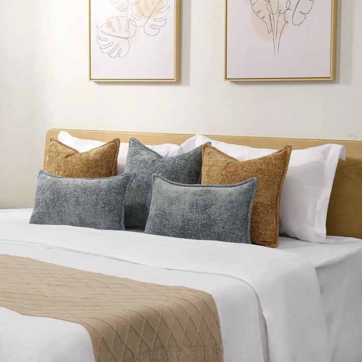 "LushLayer" Velvet Pillow Case