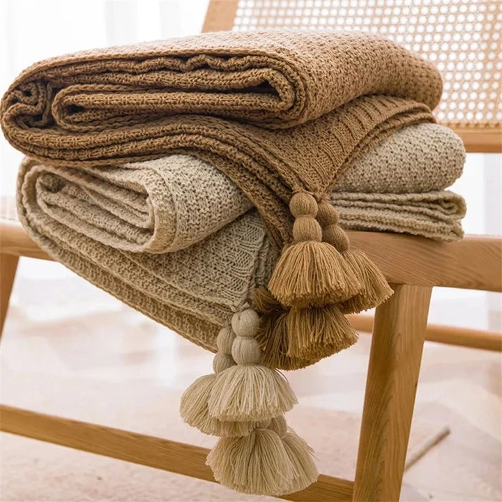 "The Nordic" Tassel Knitted Blanket